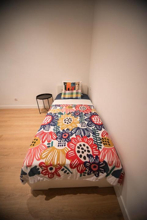 By Universitat Rooms Barcelona Bagian luar foto